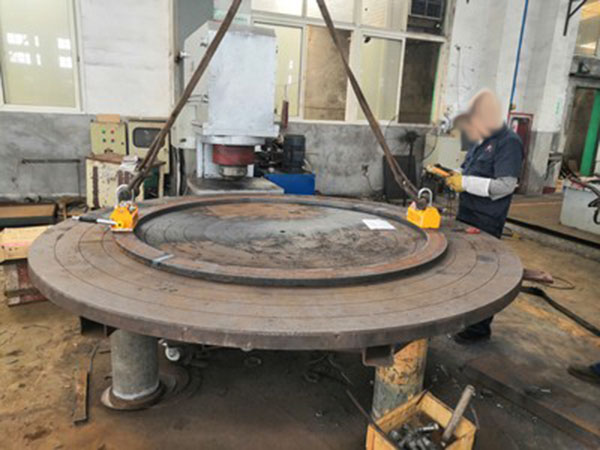 什么是可调电永磁吸盘