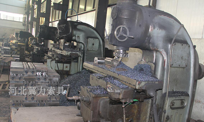 永磁起重器粗铣铁块工艺