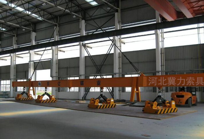 可伸缩永磁起重器