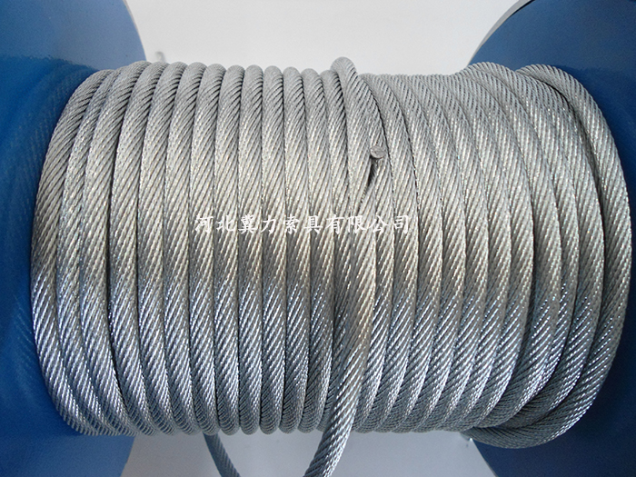 新型全铝壳电动提升机钢丝绳展示