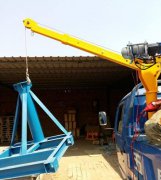 车载提升机吊运500公斤播种机