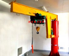 汽车维修厂使用380V电动提升机