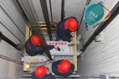 电梯安装工人防坠落-钢丝绳防