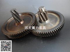 多功能提升机齿轮拆卸方法