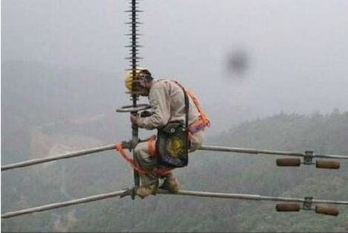 高压线工作人员