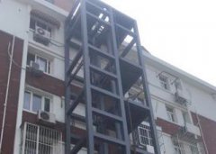 外挂电梯安装离不开高空防坠