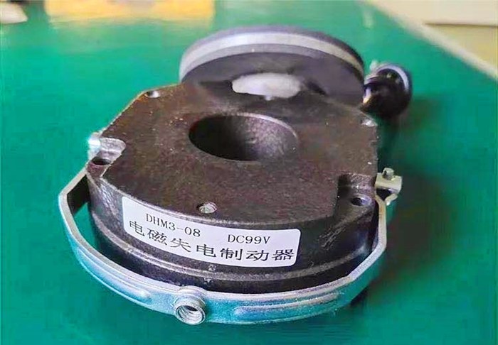 提升机电磁断电制动器