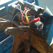 小型卷扬机使用中出现绳索突