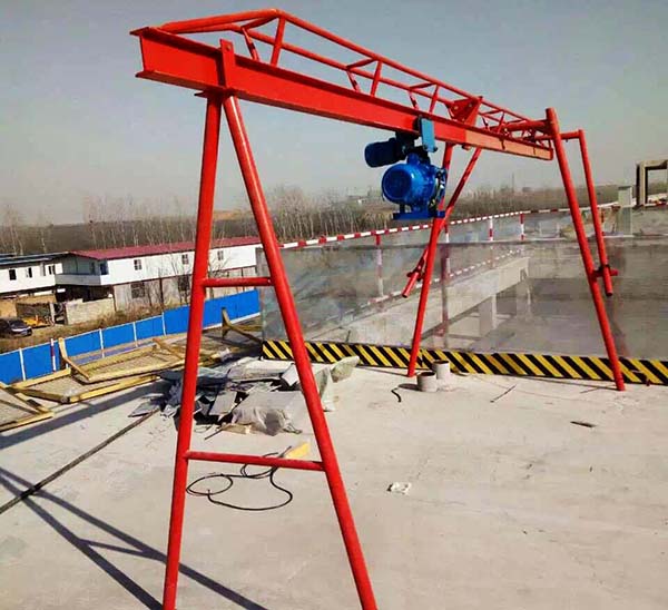 农村建筑用小型提升机红色款